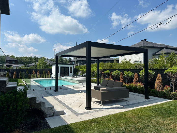 Préparez votre pergola bioclimatique Pergolas Signature pour l'été avec élégance et simplicité
